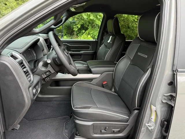 2026 Ram 3500 - Image 14 of 31