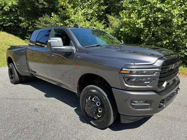 2026 Ram 3500 - Image 5 of 31