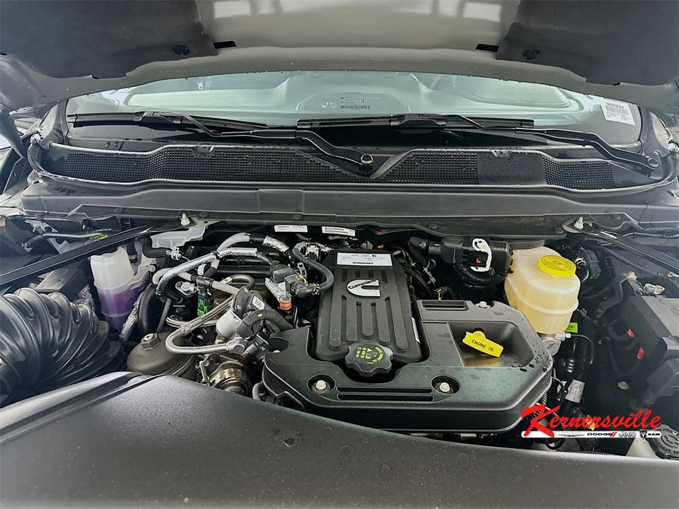 2026 Ram 3500 - Image 18 of 21