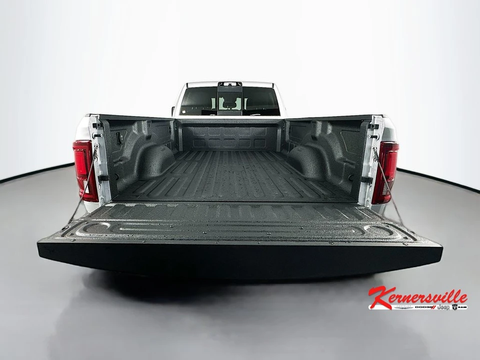 2026 Ram 3500 - Image 16 of 21