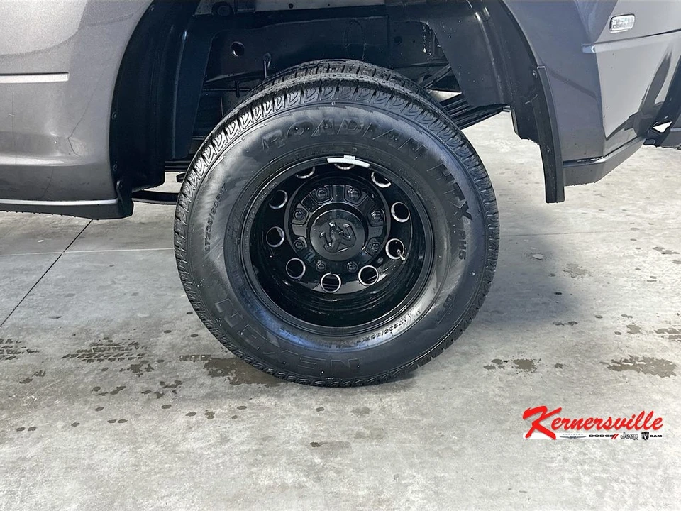 2026 Ram 3500 - Image 17 of 21