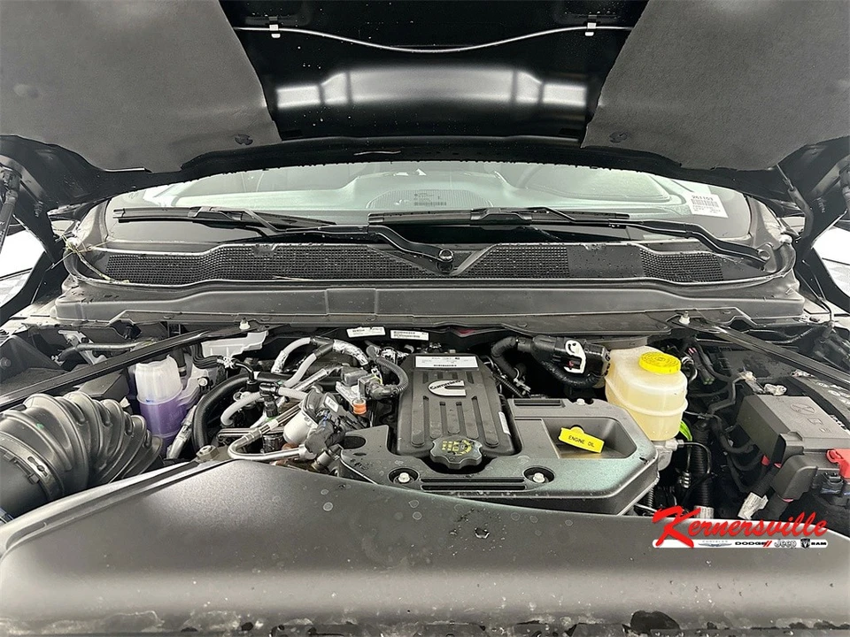 2026 Ram 3500 - Image 18 of 21
