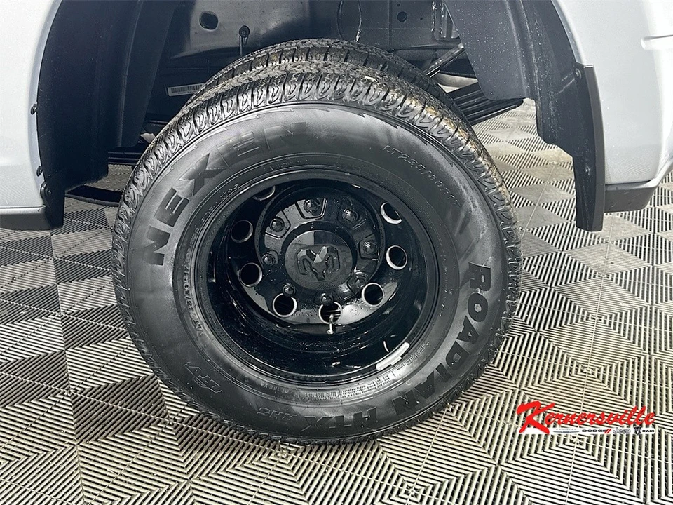 2026 Ram 3500 - Image 17 of 21