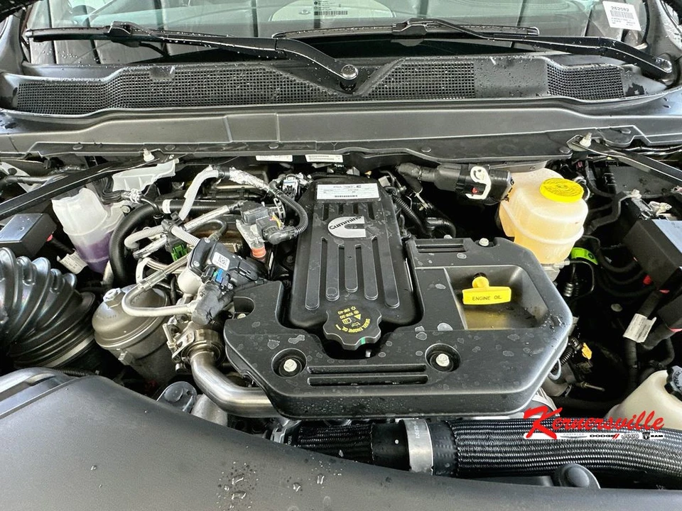 2026 Ram 3500 - Image 17 of 21