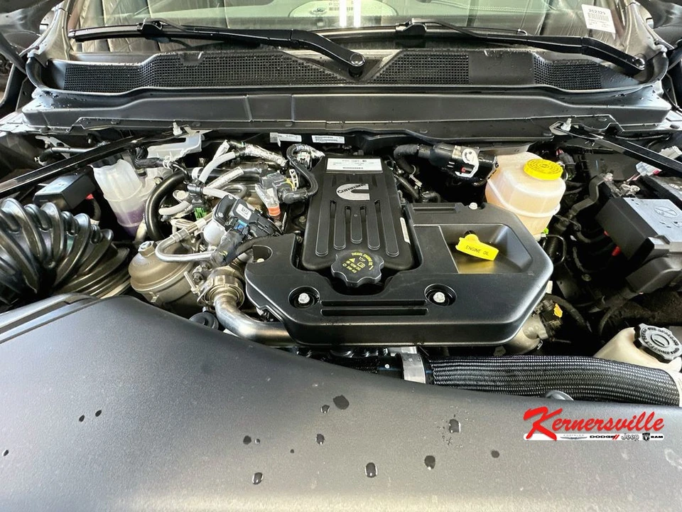 2026 Ram 3500 - Image 17 of 21