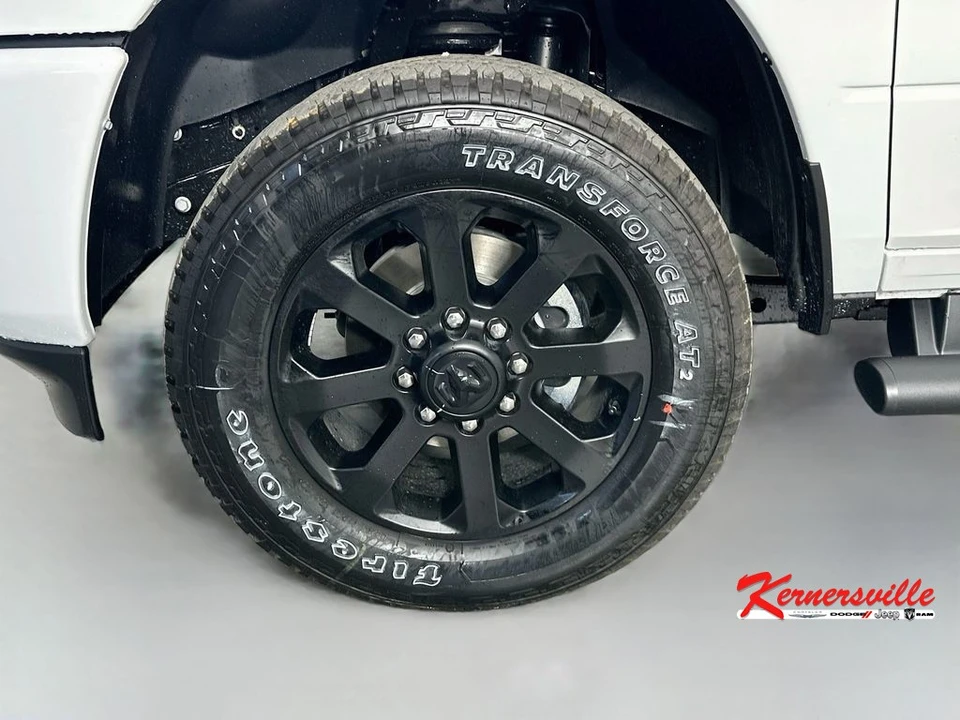 2026 Ram 3500 - Image 16 of 21