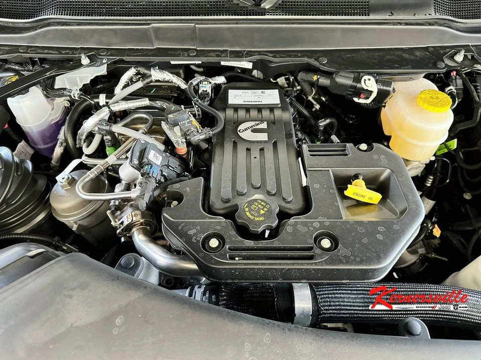 2026 Ram 3500 - Image 17 of 21