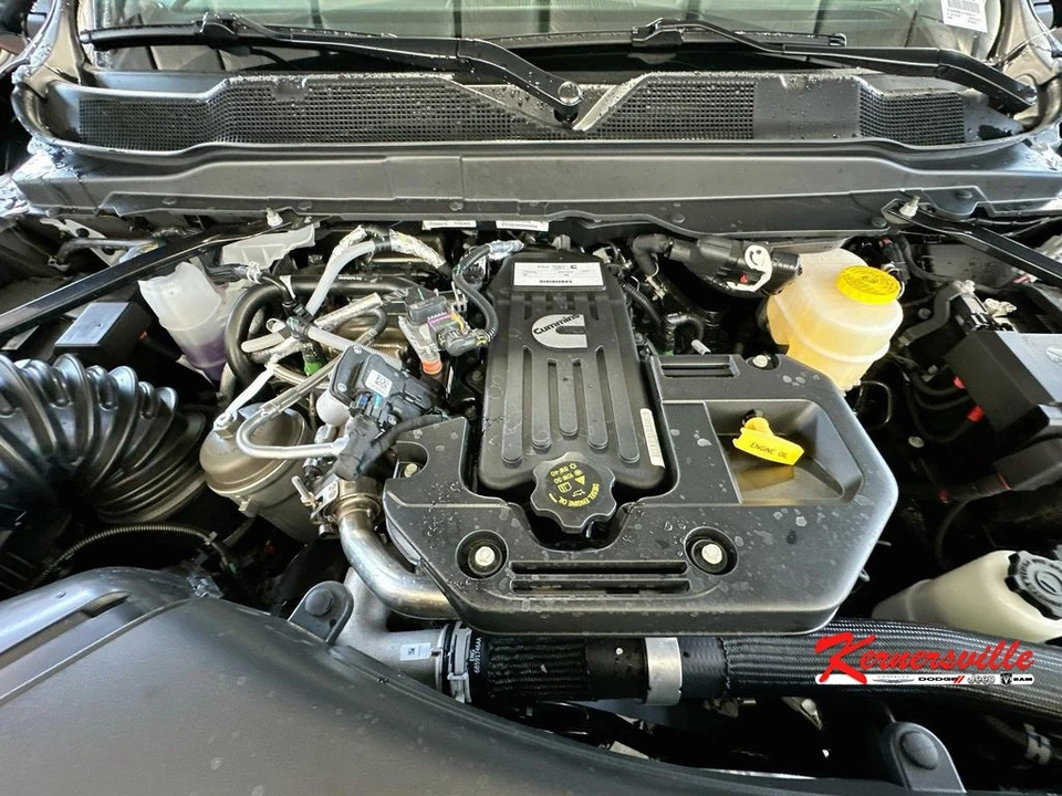 2026 Ram 3500 - Image 17 of 21