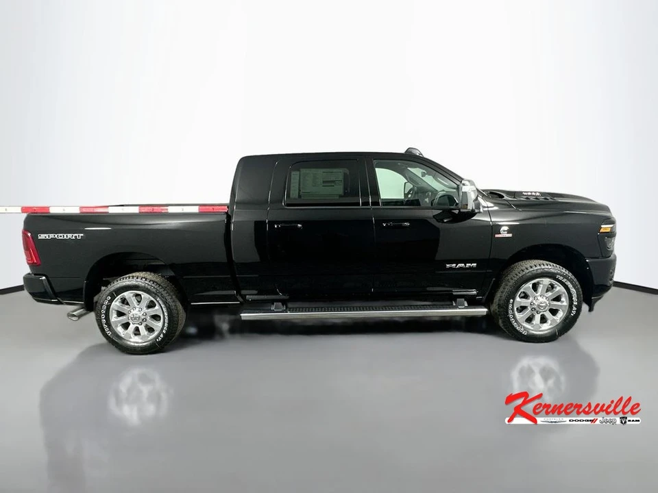 2026 Ram 3500 - Image 8 of 12
