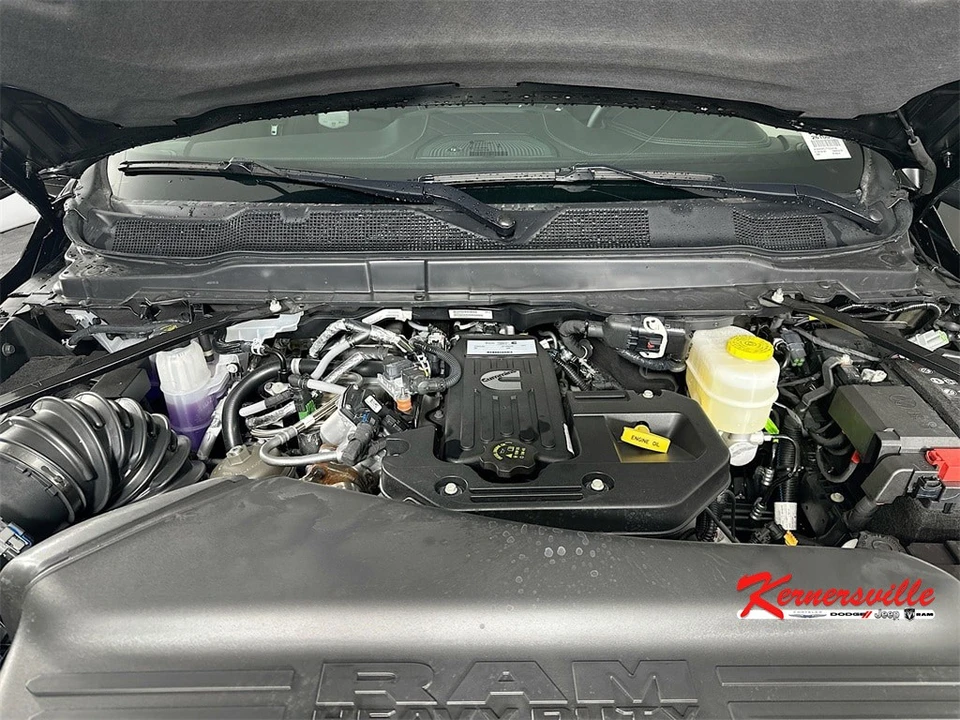 2026 Ram 3500 - Image 18 of 21