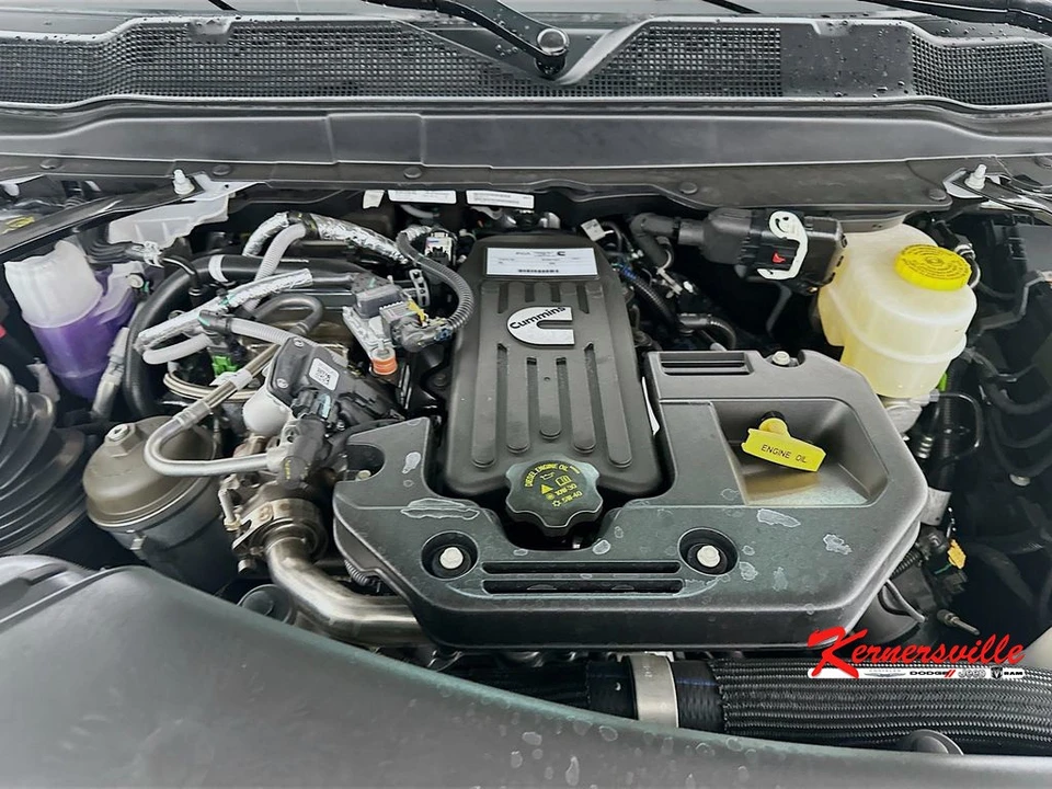 2026 Ram 3500 - Image 18 of 23