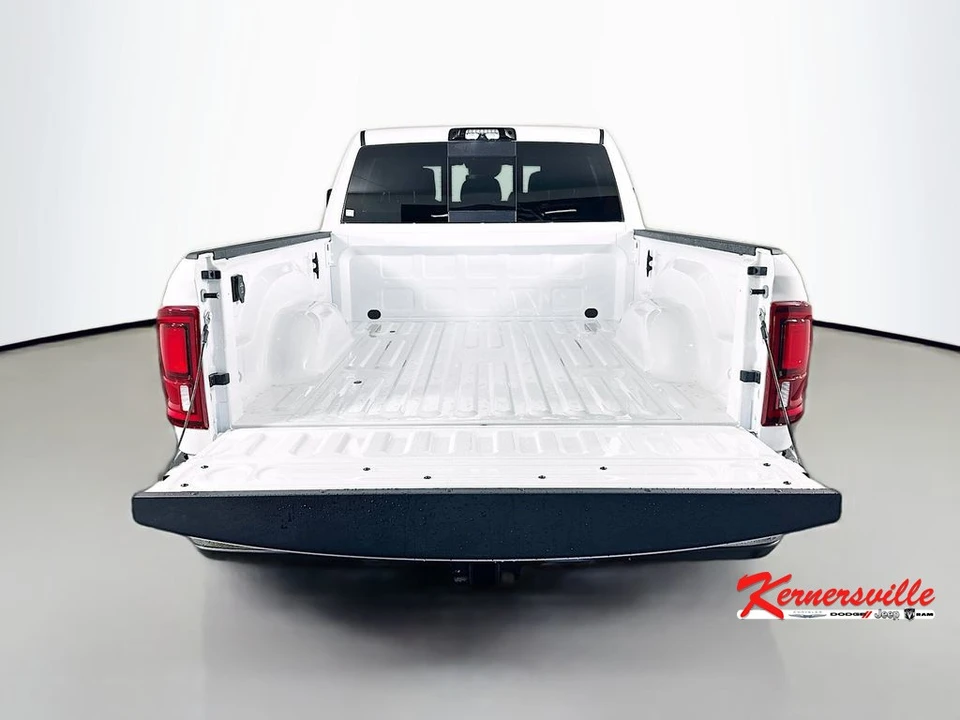 2026 Ram 3500 - Image 16 of 23