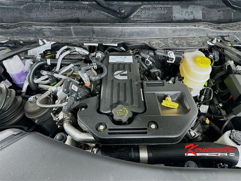 2026 Ram 3500 - Image 17 of 21