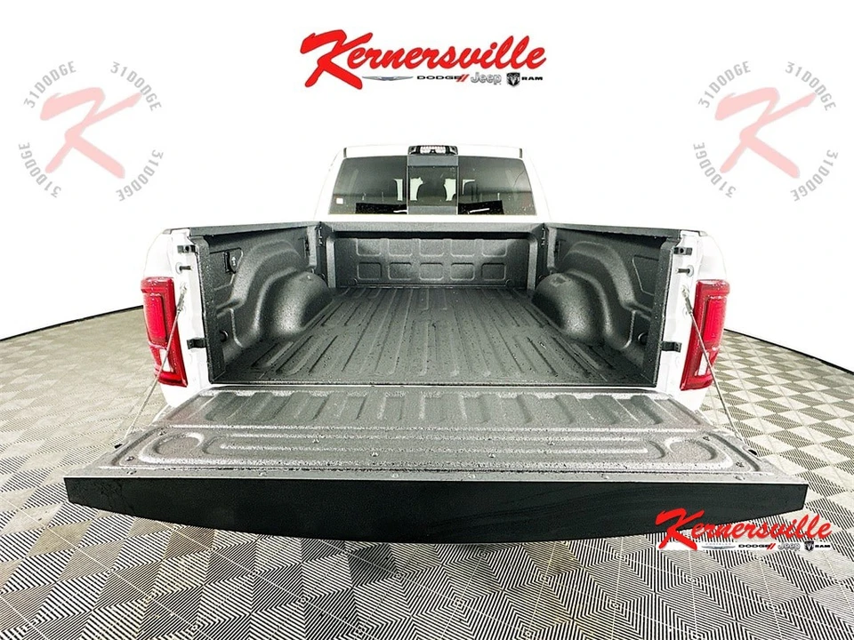 2026 Ram 3500 - Image 16 of 21