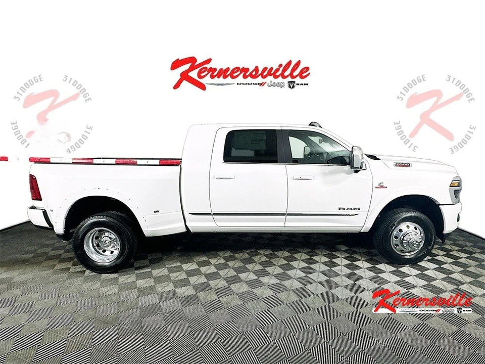 2026 Ram 3500 - Image 8 of 12