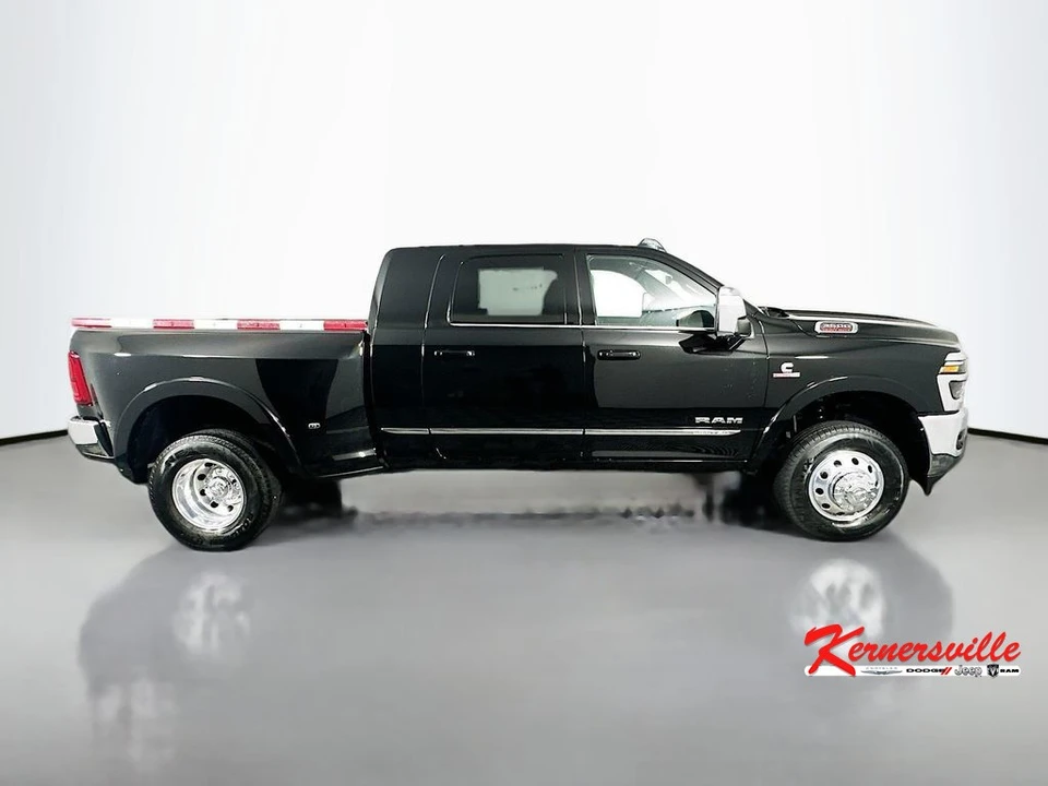2026 Ram 3500 - Image 8 of 12