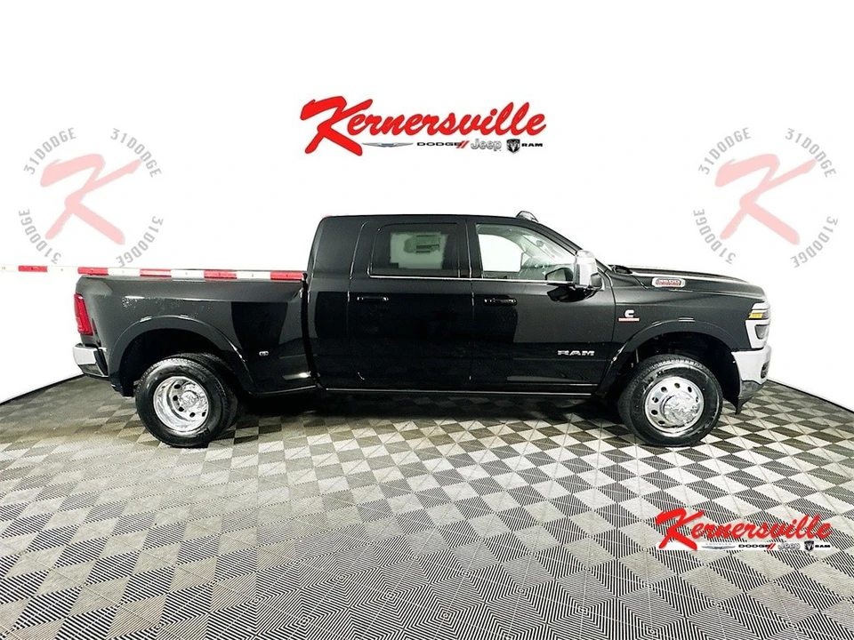 2026 Ram 3500 - Image 8 of 12