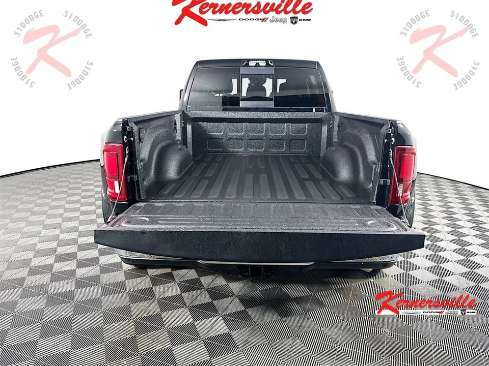 2026 Ram 3500 - Image 16 of 21