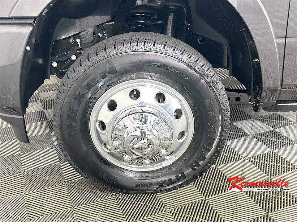 2026 Ram 3500 - Image 15 of 21