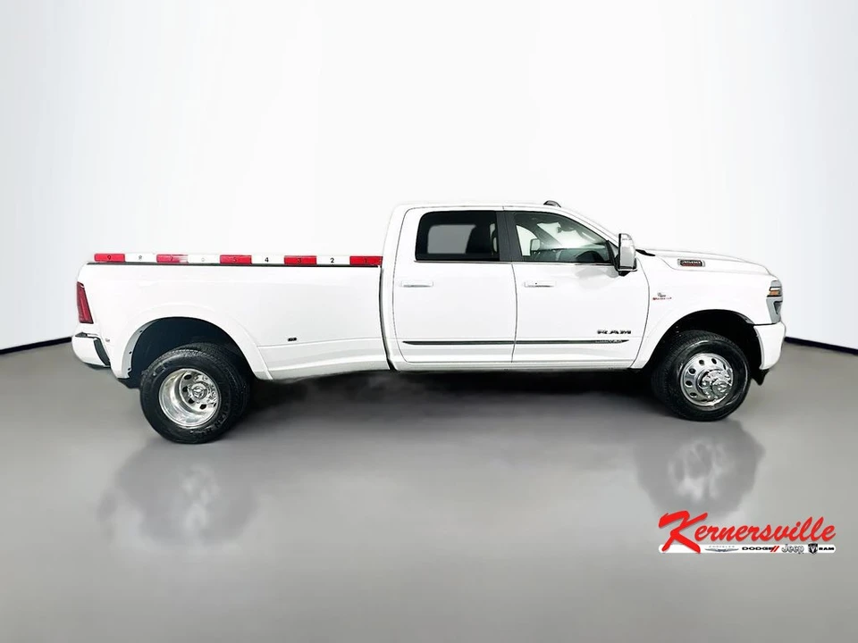 2026 Ram 3500 - Image 8 of 12