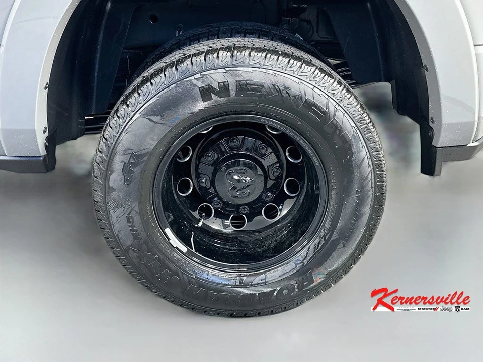 2026 Ram 3500 - Image 17 of 23