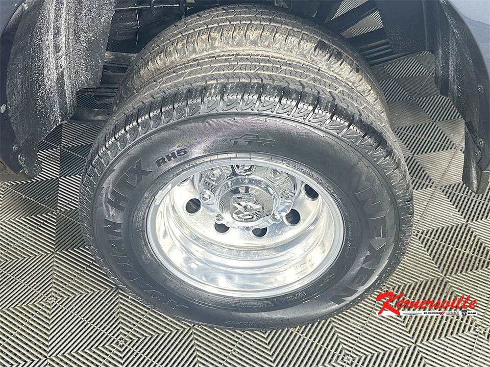 2026 Ram 3500 - Image 16 of 20