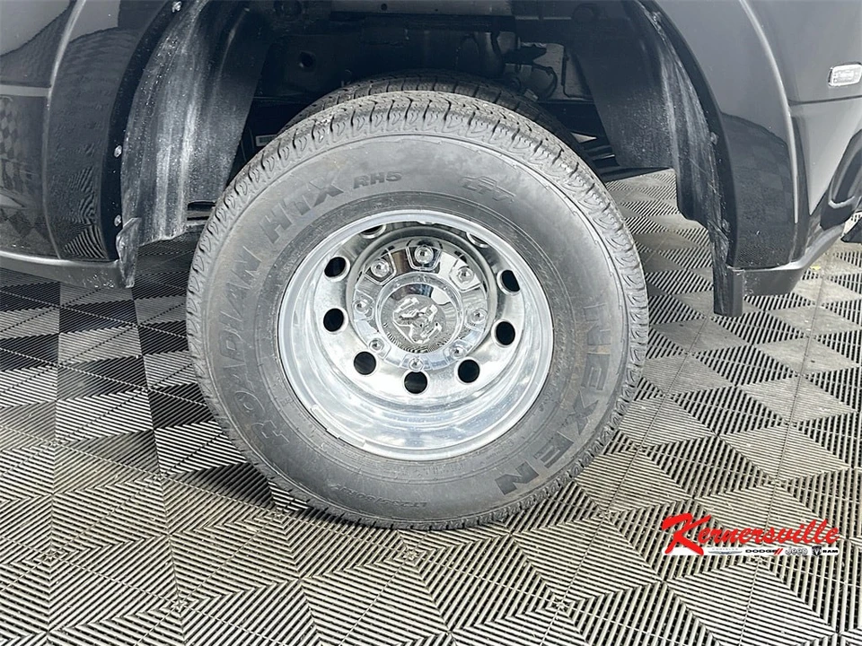 2026 Ram 3500 - Image 17 of 21