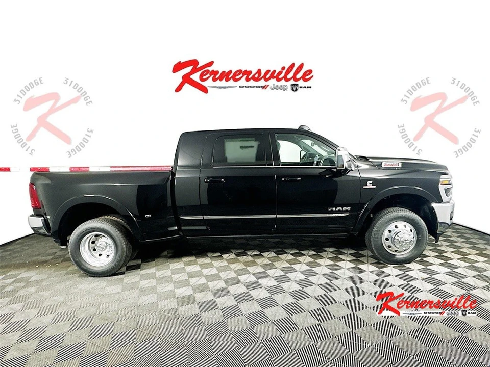 2026 Ram 3500 - Image 8 of 12