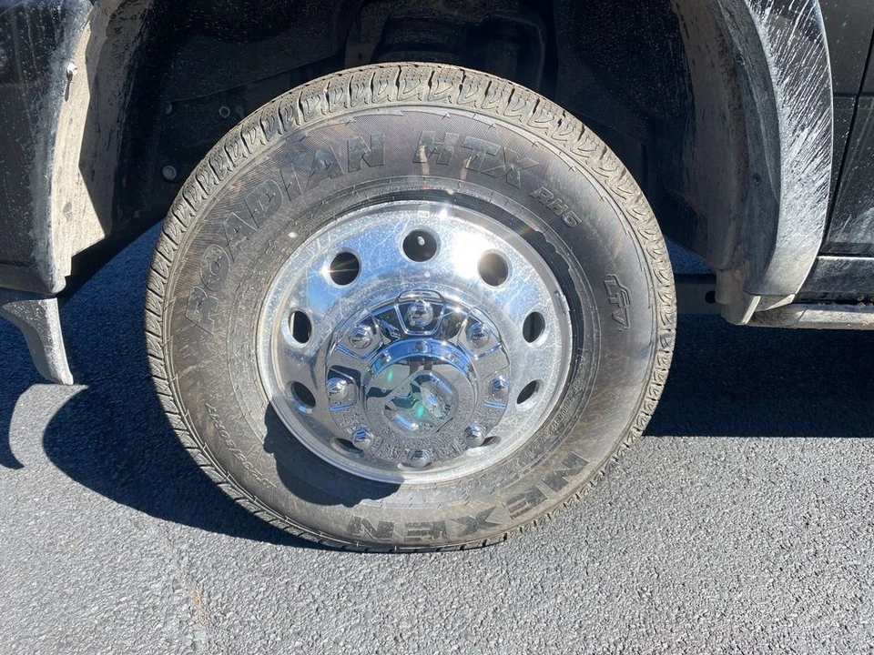 2026 Ram 3500 - Image 9 of 12
