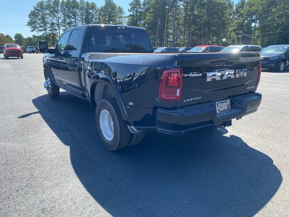 2026 Ram 3500 - Image 8 of 12