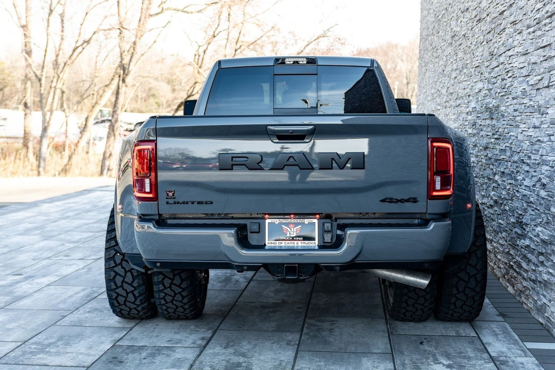 2026 Ram 3500 - Image 11 of 31