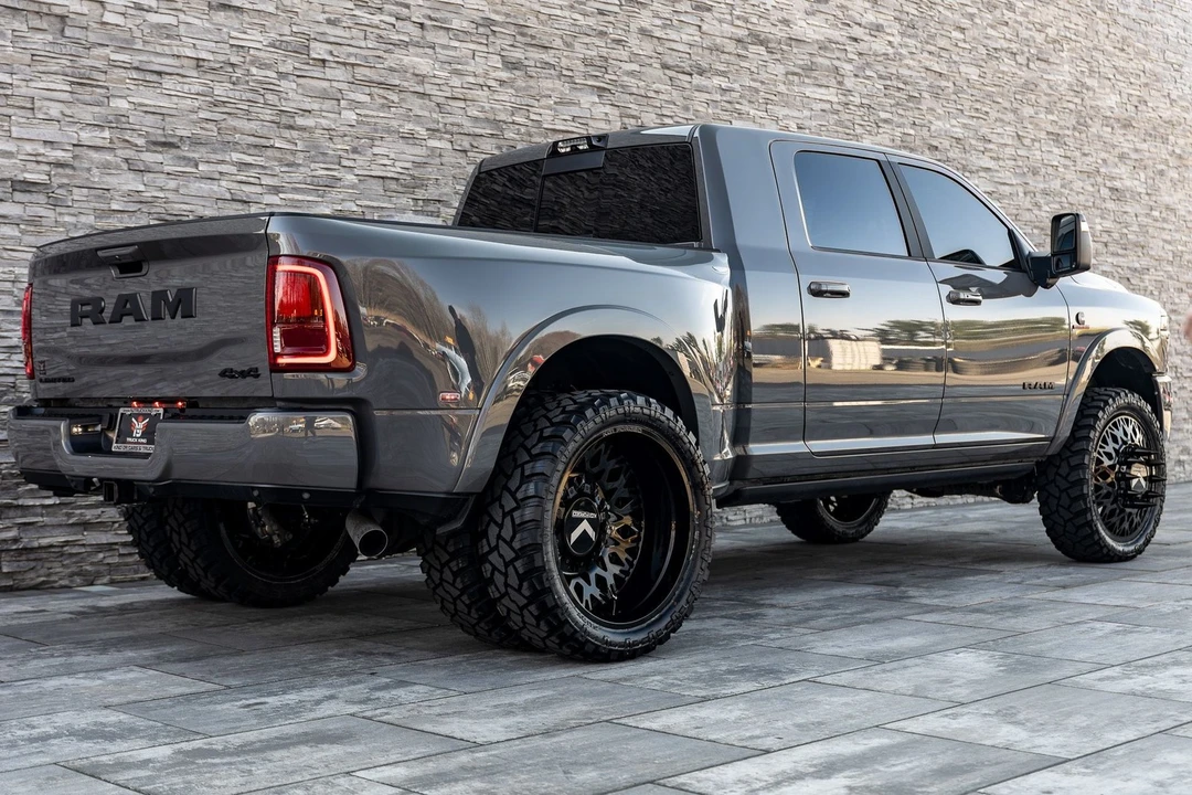 2026 Ram 3500 - Image 20 of 31