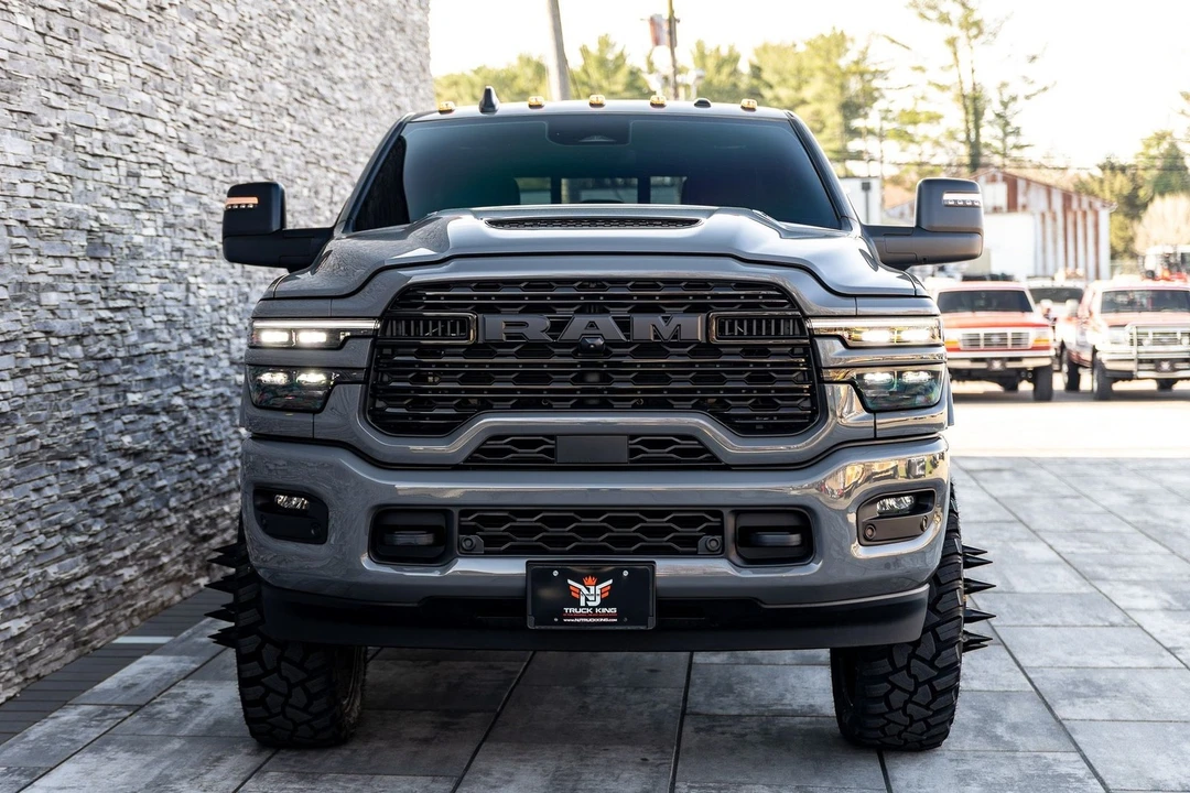 2026 Ram 3500 - Image 12 of 31