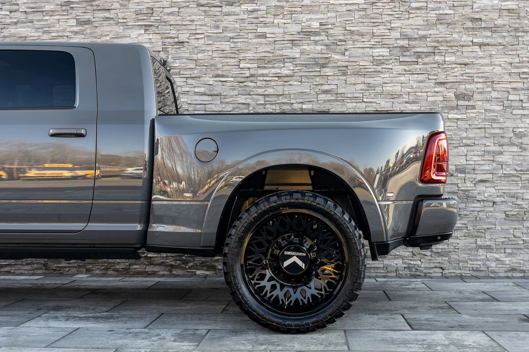 2026 Ram 3500 - Image 9 of 31