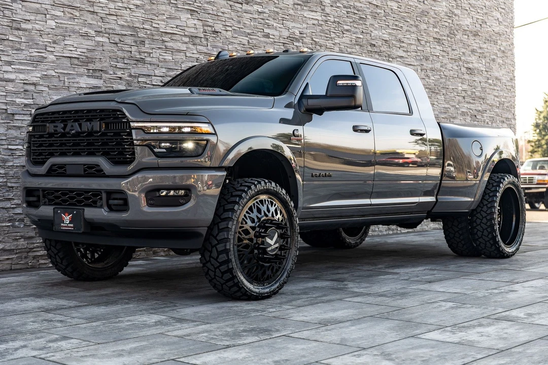 2026 Ram 3500 - Image 5 of 31