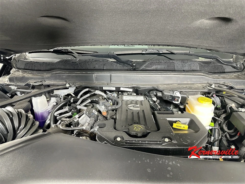 2026 Ram 3500 - Image 18 of 21