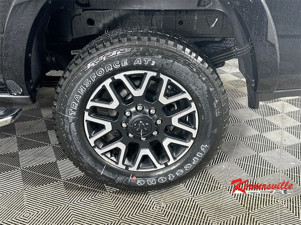 2026 Ram 3500 - Image 17 of 20