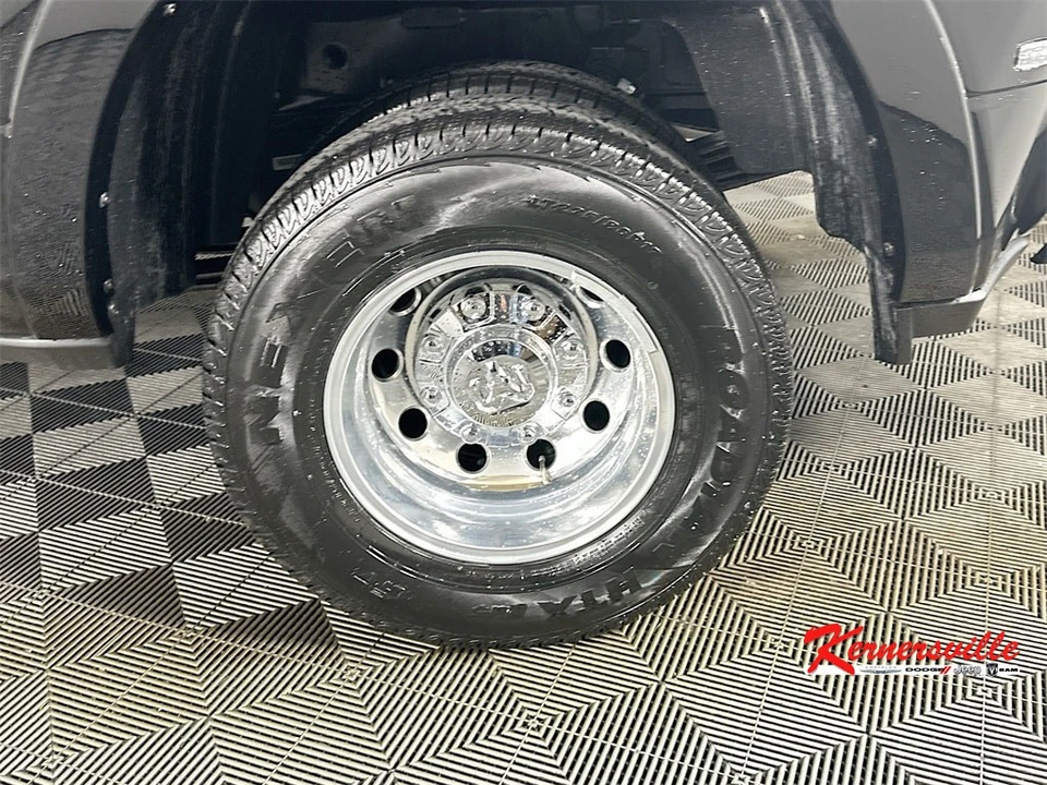 2026 Ram 3500 - Image 17 of 21