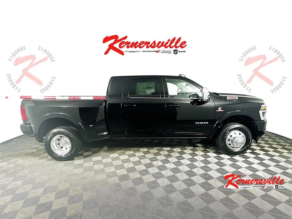 2026 Ram 3500 - Image 9 of 12