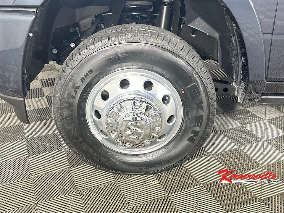 2026 Ram 3500 - Image 17 of 21
