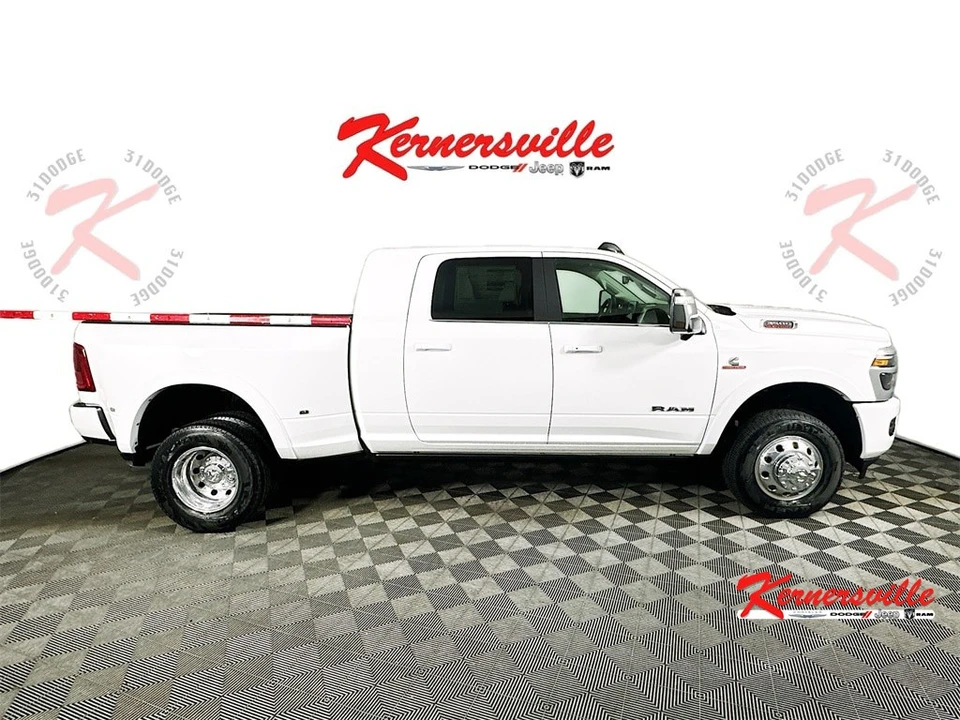 2026 Ram 3500 - Image 8 of 12