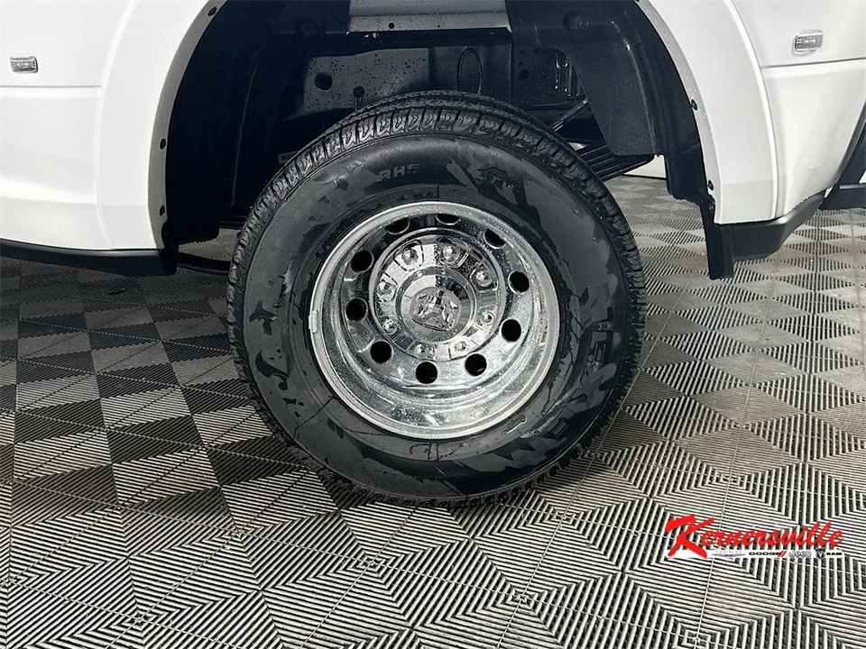 2026 Ram 3500 - Image 17 of 21