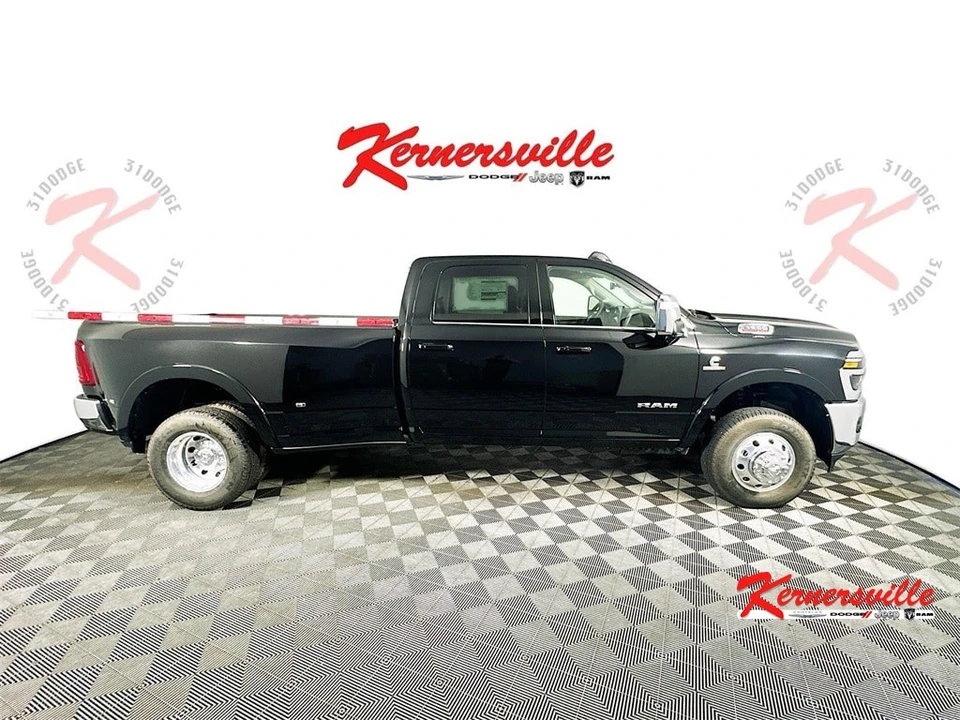 2026 Ram 3500 - Image 8 of 12