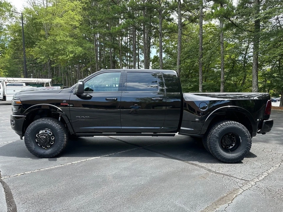 2026 Ram 3500 - Image 4 of 24