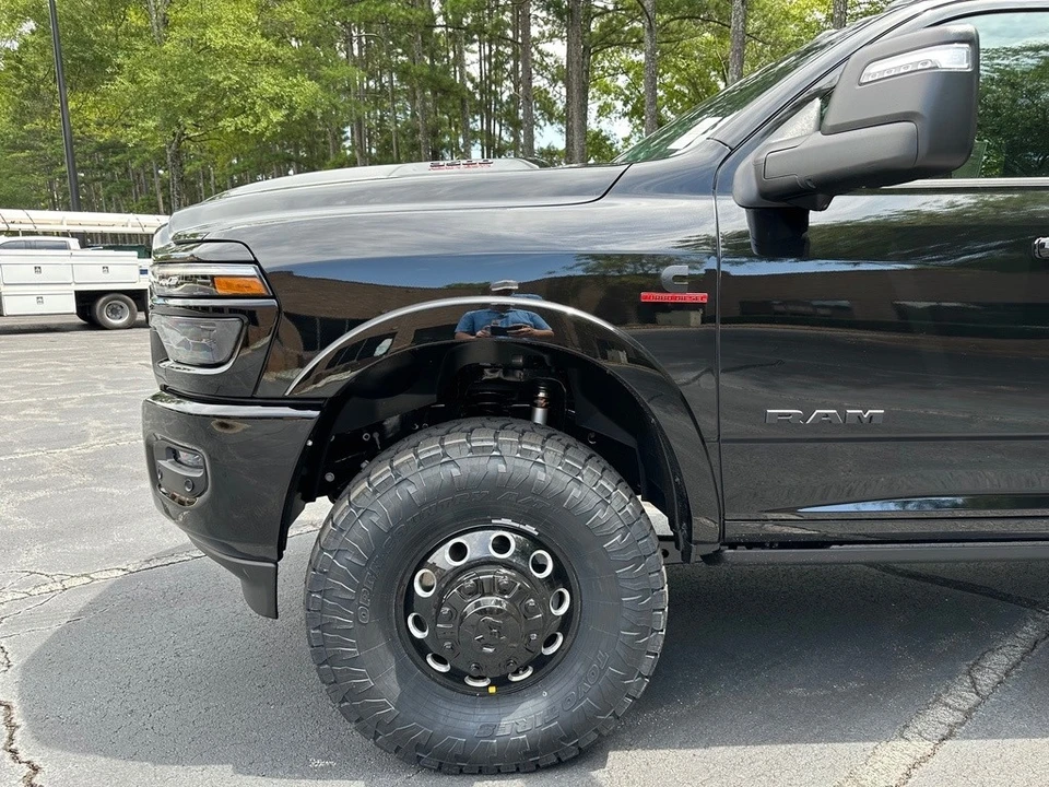 2026 Ram 3500 - Image 7 of 24