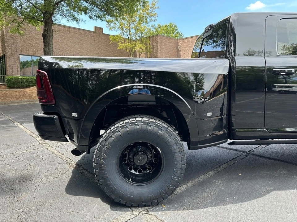 2026 Ram 3500 - Image 13 of 24