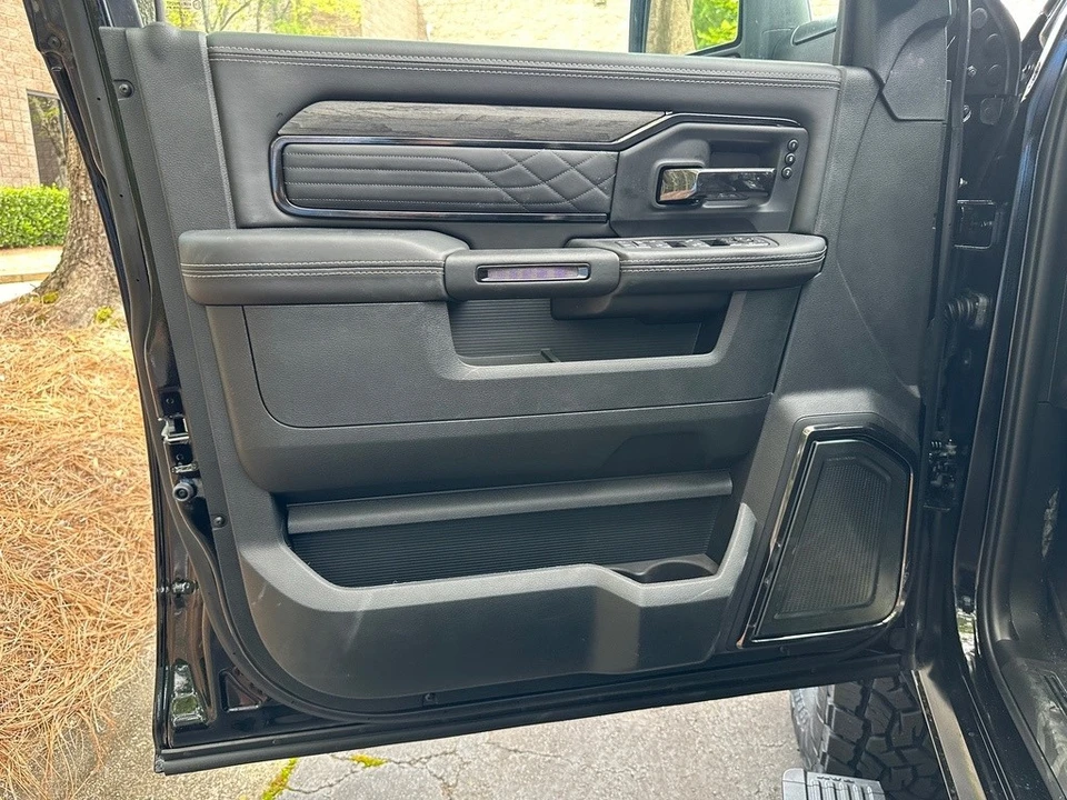 2026 Ram 3500 - Image 14 of 24