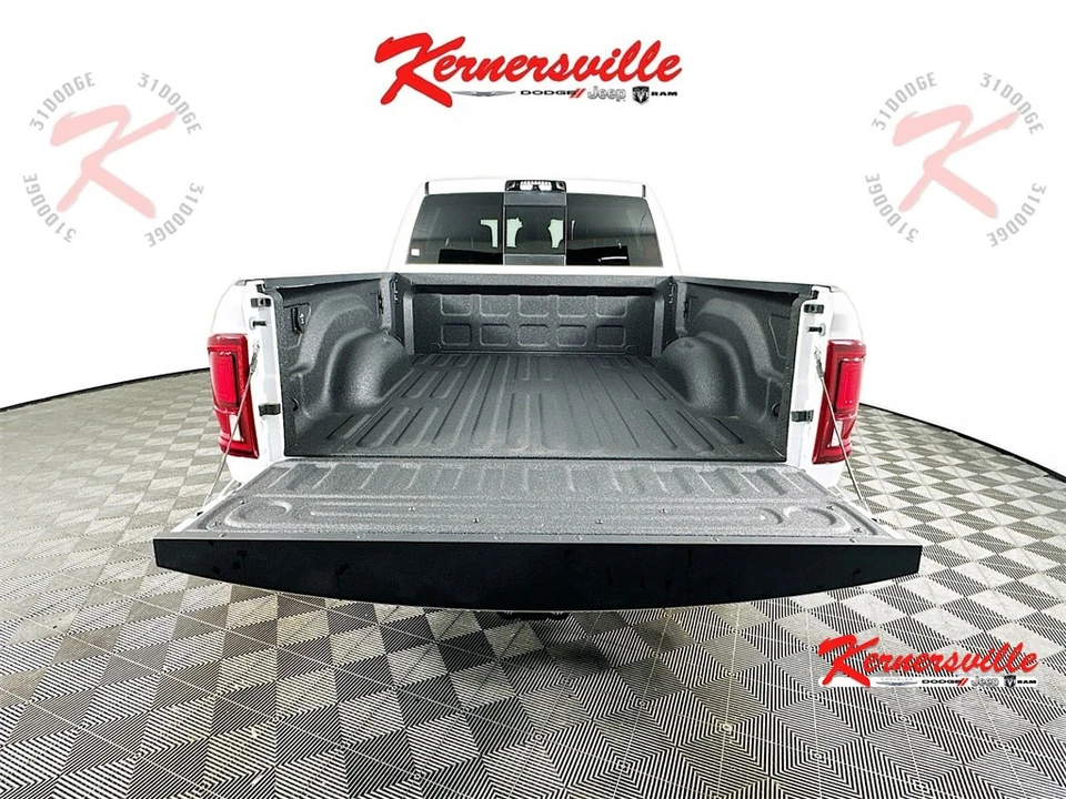 2026 Ram 3500 - Image 16 of 21