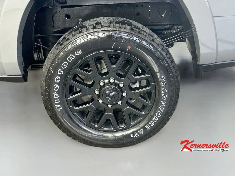 2026 Ram 3500 - Image 18 of 23