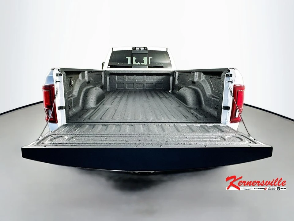 2026 Ram 3500 - Image 16 of 23